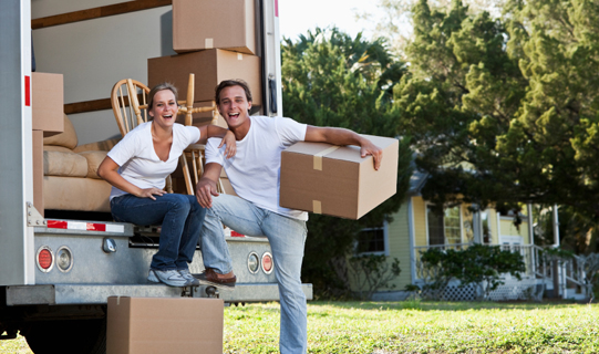 Professional Home Removals Versus DIY – Which Makes More Sense?