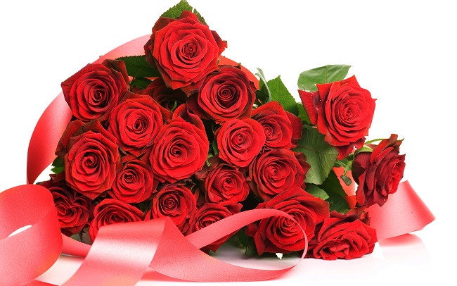 Celebrate Your First Wedding Anniversary by Giving Lovely Flowers