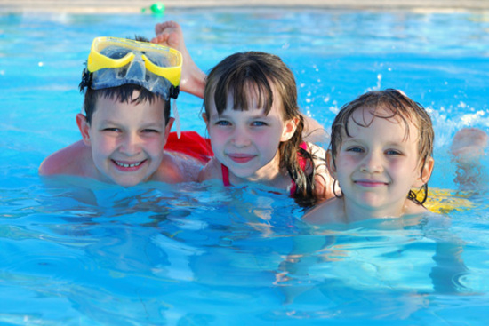 5 Incredible Benefits Your Kids Will Get From Swimming 