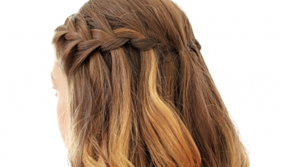 Cosy Up To These 7 Elegant Homecoming Hairstyles