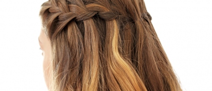 Cosy Up To These 7 Elegant Homecoming Hairstyles